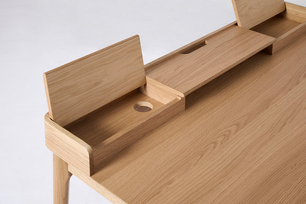 Desk 01 Oak