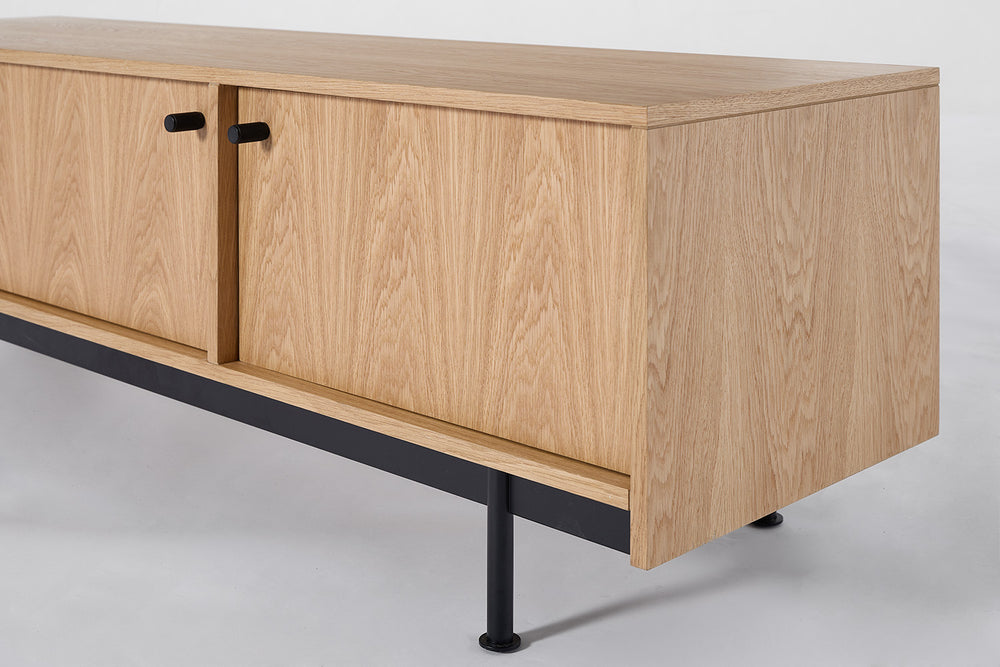 TV Unit 02 For TVs up to 65-inches Oak