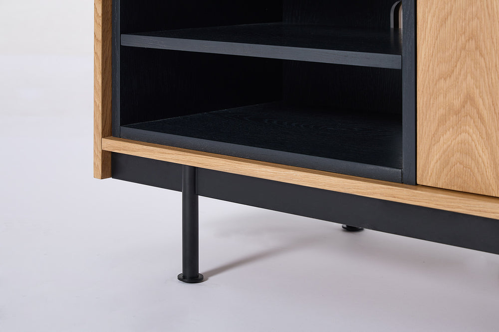 TV Unit 02 For TVs up to 65-inches Oak